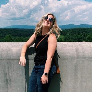 Meet your Posher, Erin